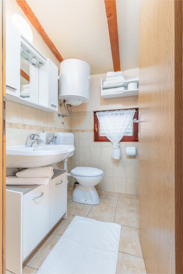Holiday Home Nadia Pula Exterior foto