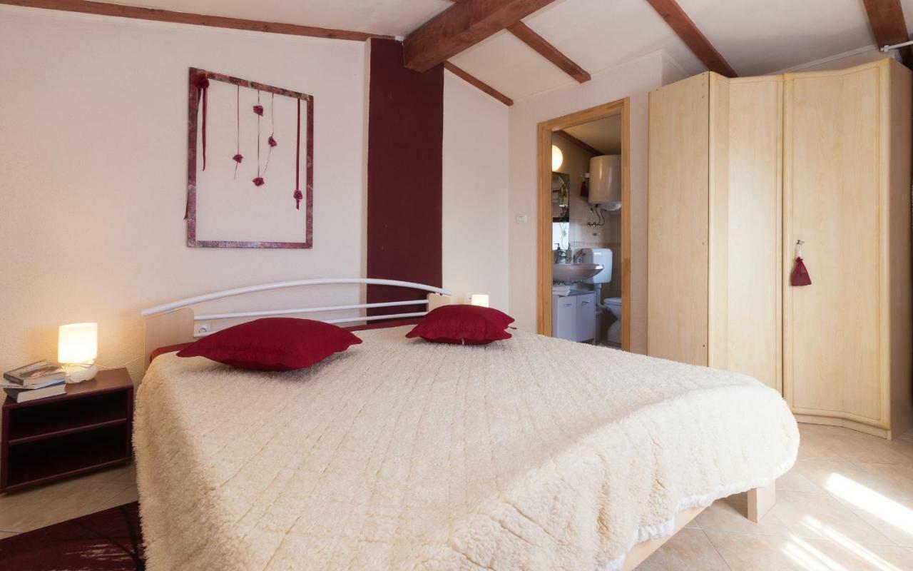 Holiday Home Nadia Pula Exterior foto