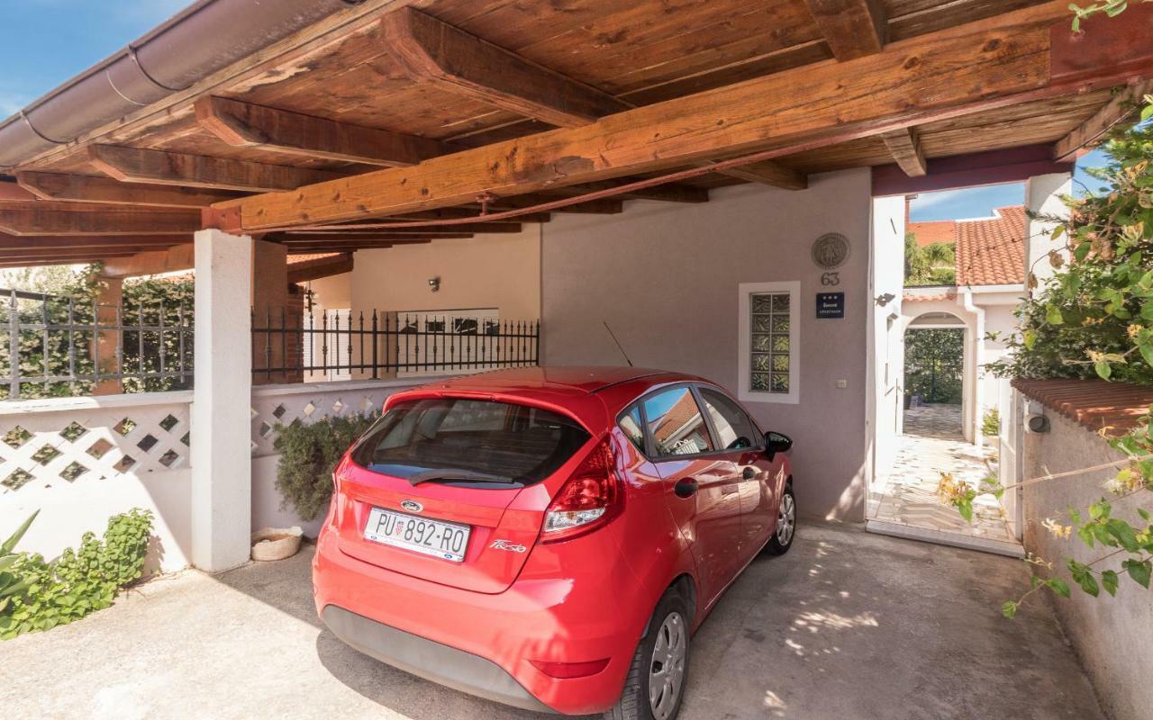 Holiday Home Nadia Pula Exterior foto
